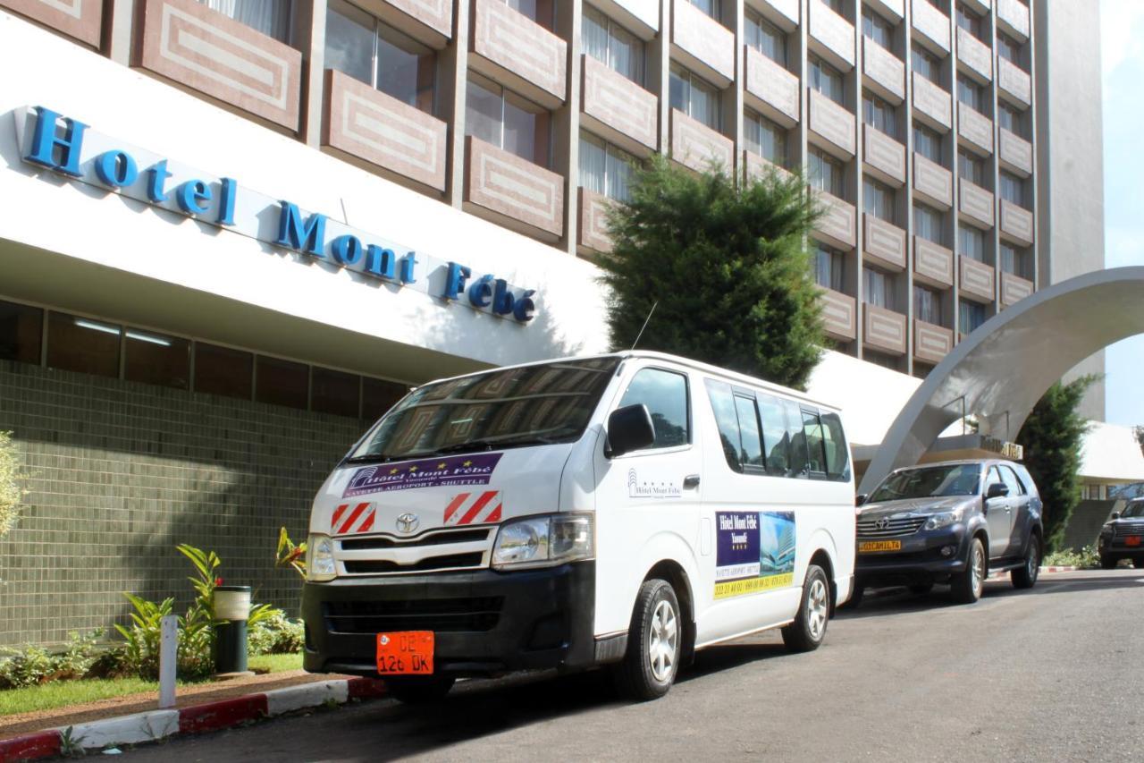 Hotel Mont Febe Яунде Экстерьер фото